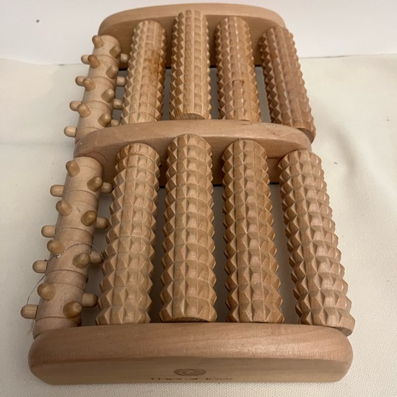 TheraFlow (XL) Dual Foot Massager Roller - Relax and Relieve Foot Pain-brand - Picture 4 of 5